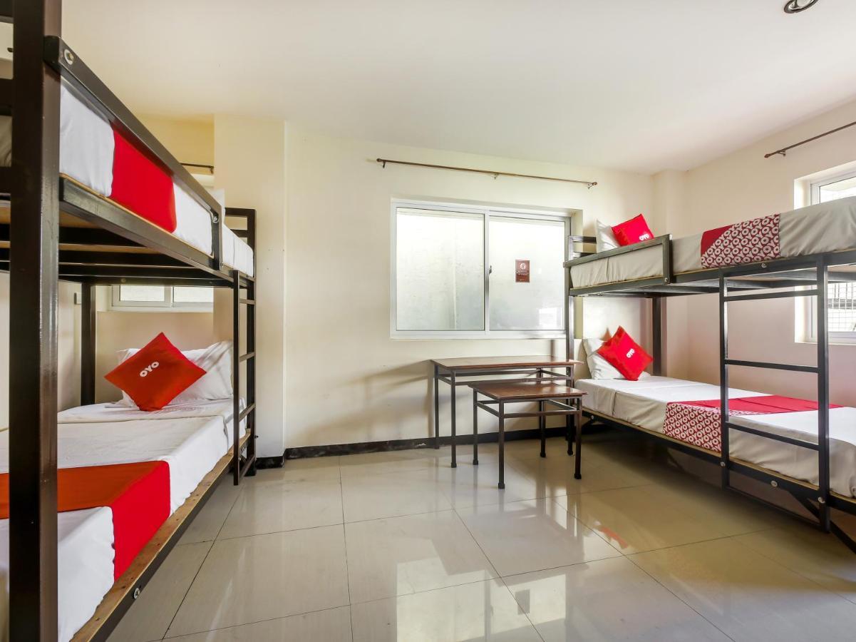 Oyo 842 City Smiles Apartelle San Juan  Exterior foto