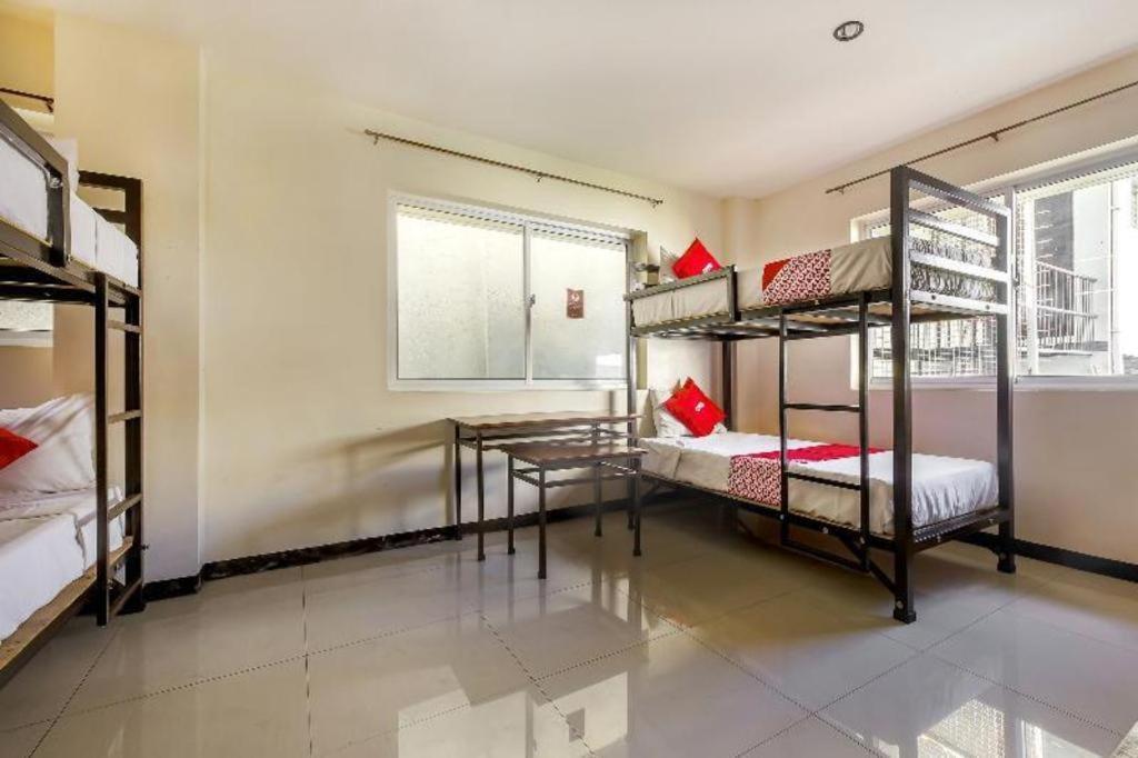 Oyo 842 City Smiles Apartelle San Juan  Exterior foto